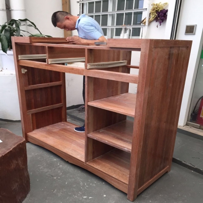 水性漆、木蠟油、UV漆有什么區別？